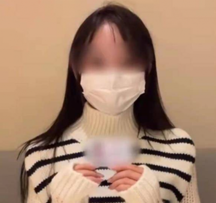 女子举报央企高管隐婚与其同居致怀孕流产,其间还被对方多次辱骂殴打,家暴法律怎么处理?