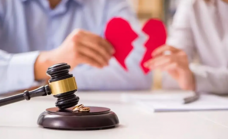 離婚冷靜期過(guò)了一方不同意怎么辦? 離婚冷靜期內(nèi)被家暴怎么辦?