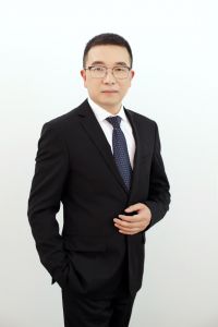 申荣律师
